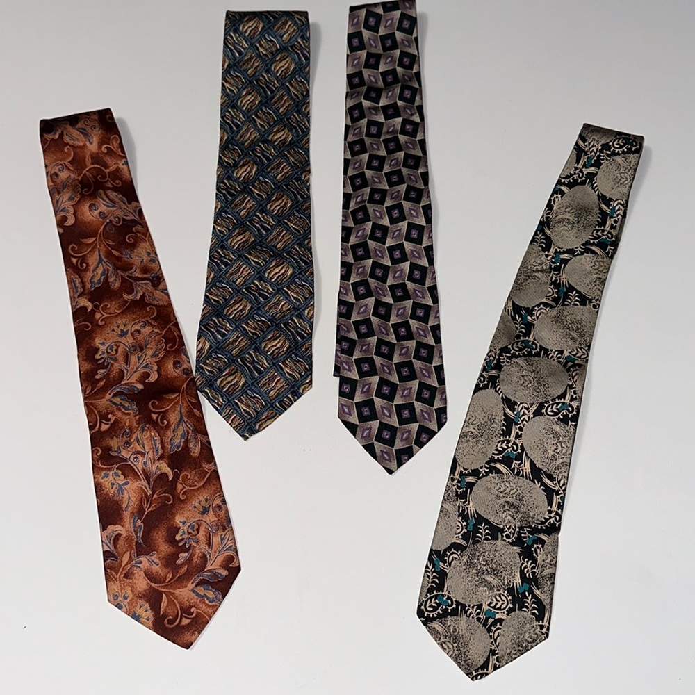 4 VINTAGE MENS TIES
